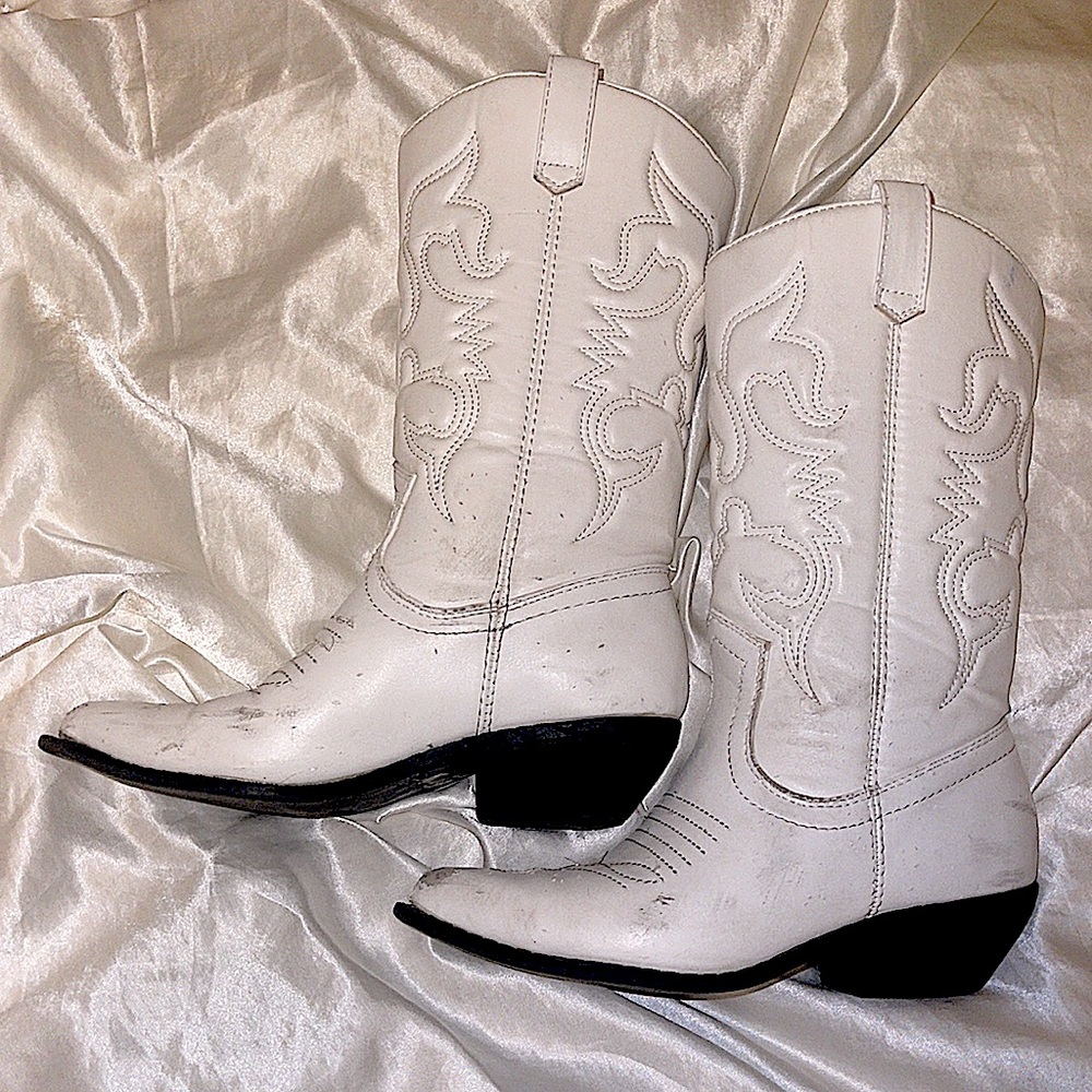 Vintage Female Cowboy Boots SODA Fashion